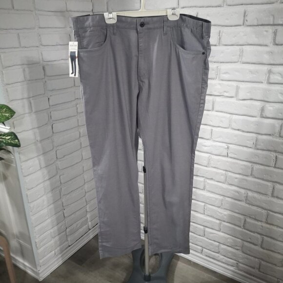 NWT Reaction Kenneth Cole Men's Size 40/30 Straight Fit with Stretch Pants - Picture 1 of 12